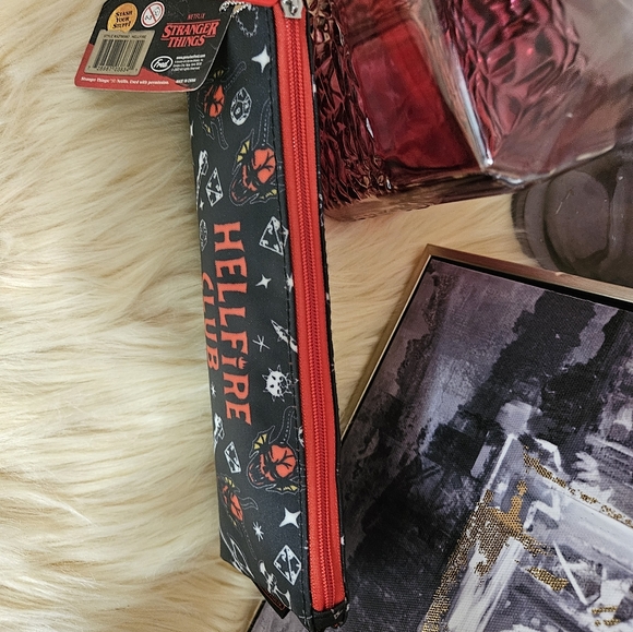 Stranger Things Hellfire Club Accessories Pouch NWT - Picture 7 of 9